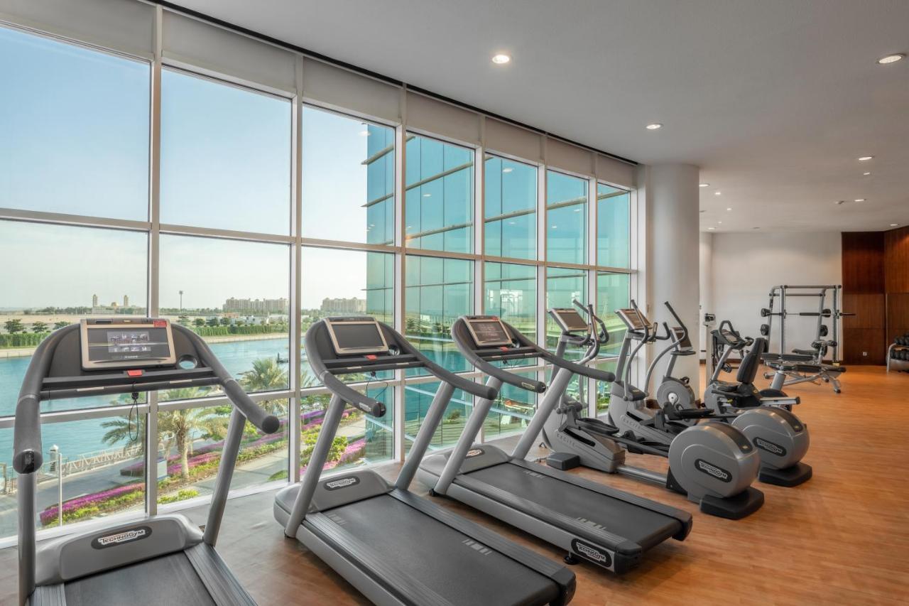 Bay La Sun Hotel And Marina - Emaar King Abdullah Economic City Kültér fotó The gym at the hotel