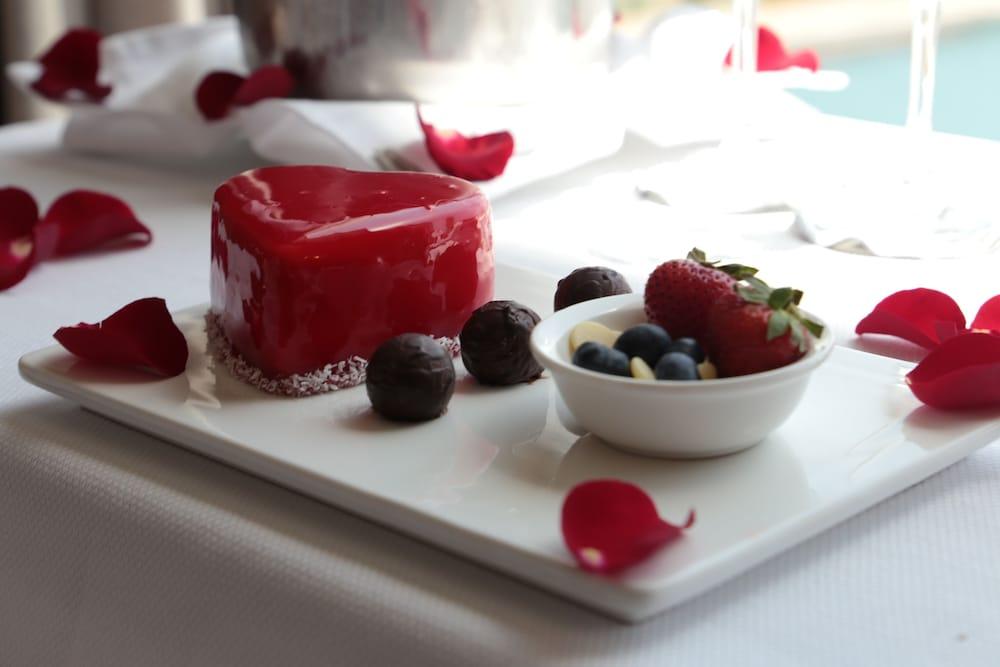 Bay La Sun Hotel And Marina - Emaar King Abdullah Economic City Kültér fotó A dessert
