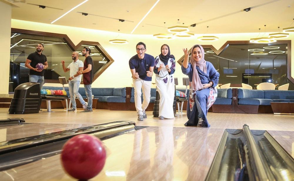 Bay La Sun Hotel And Marina - Emaar King Abdullah Economic City Kültér fotó Bowling at the Grand Millennium Hotel, Tehran
